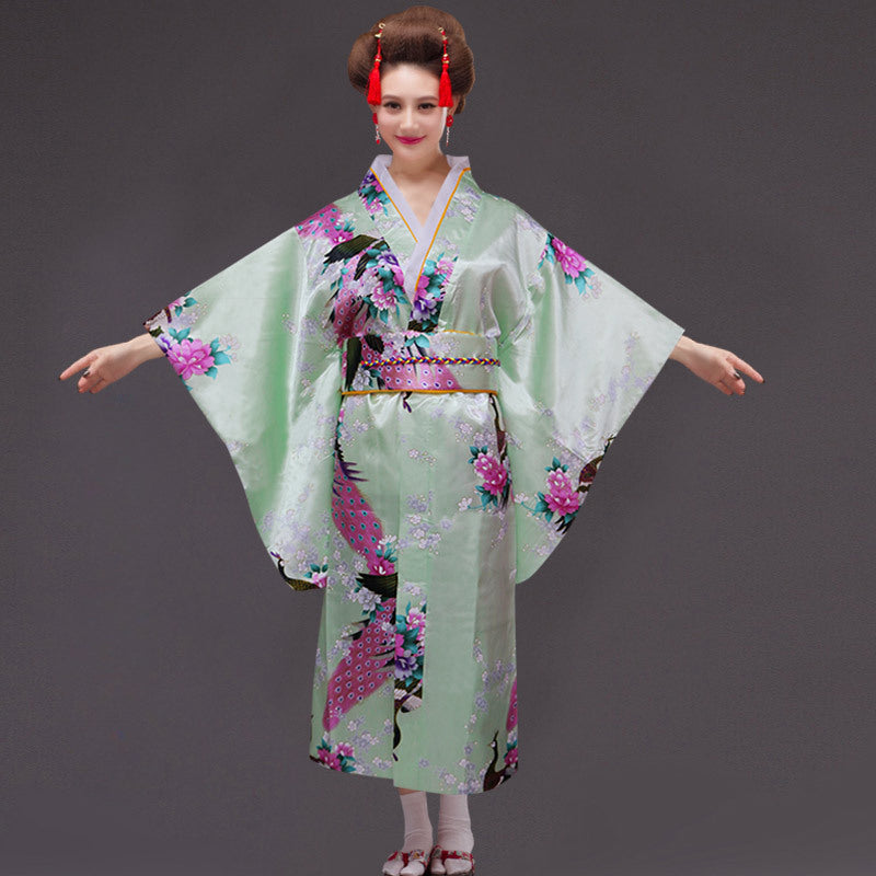 Japanese Charm Unveiled: Women's Kimono and Yukata Costumes for Cosplay