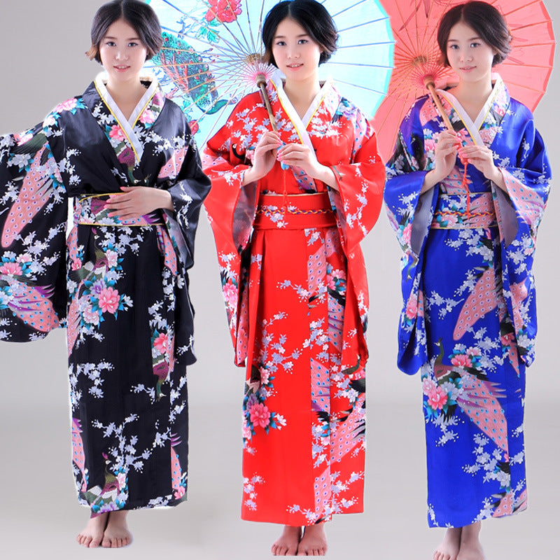 Japanese Charm Unveiled: Women's Kimono and Yukata Costumes for Cosplay