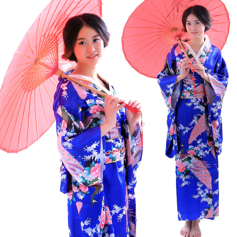 Japanese Charm Unveiled: Women's Kimono and Yukata Costumes for Cosplay