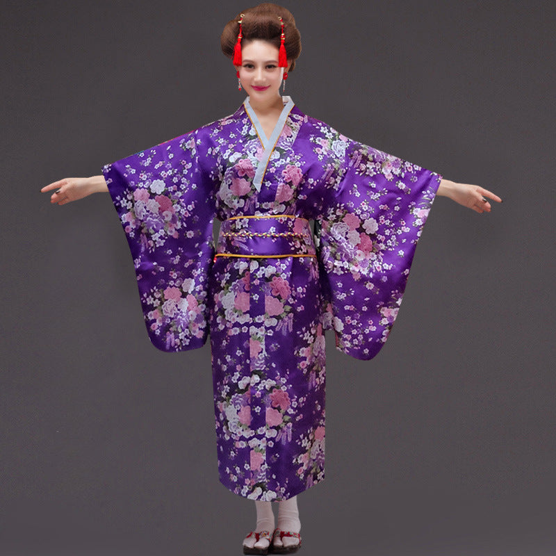 Japanese Charm Unveiled: Women's Kimono and Yukata Costumes for Cosplay