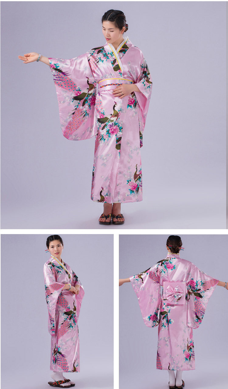 Japanese Charm Unveiled: Women's Kimono and Yukata Costumes for Cosplay